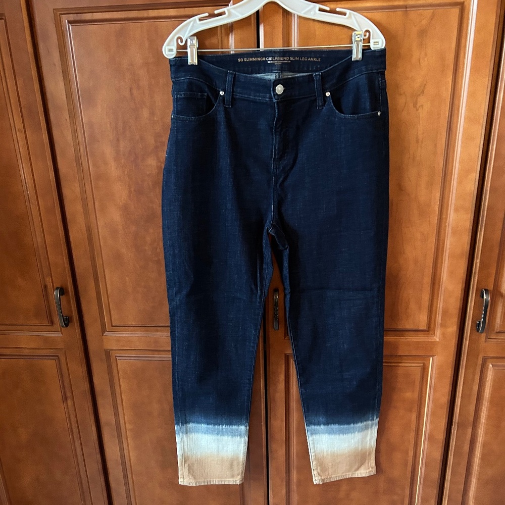 Chico’s New So Slimming Girlfriend Slim Leg Ankle size 1.5 (10)
